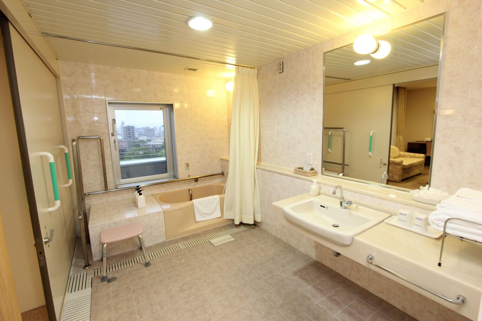 โฮเต็ลเมลปาร์ก คุมาโมะโตะ Hotel คุมาโมโตะ ภายนอก รูปภาพ
