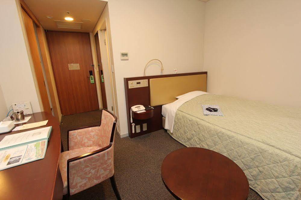 โฮเต็ลเมลปาร์ก คุมาโมะโตะ Hotel คุมาโมโตะ ภายนอก รูปภาพ