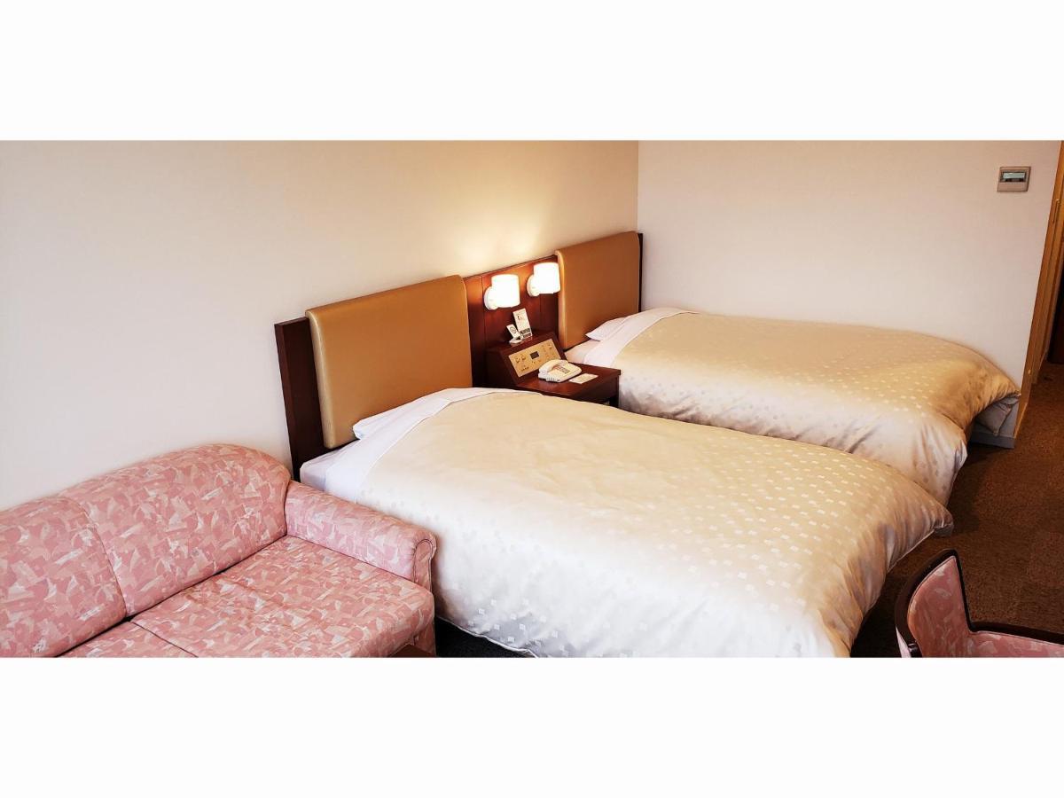 โฮเต็ลเมลปาร์ก คุมาโมะโตะ Hotel คุมาโมโตะ ภายนอก รูปภาพ